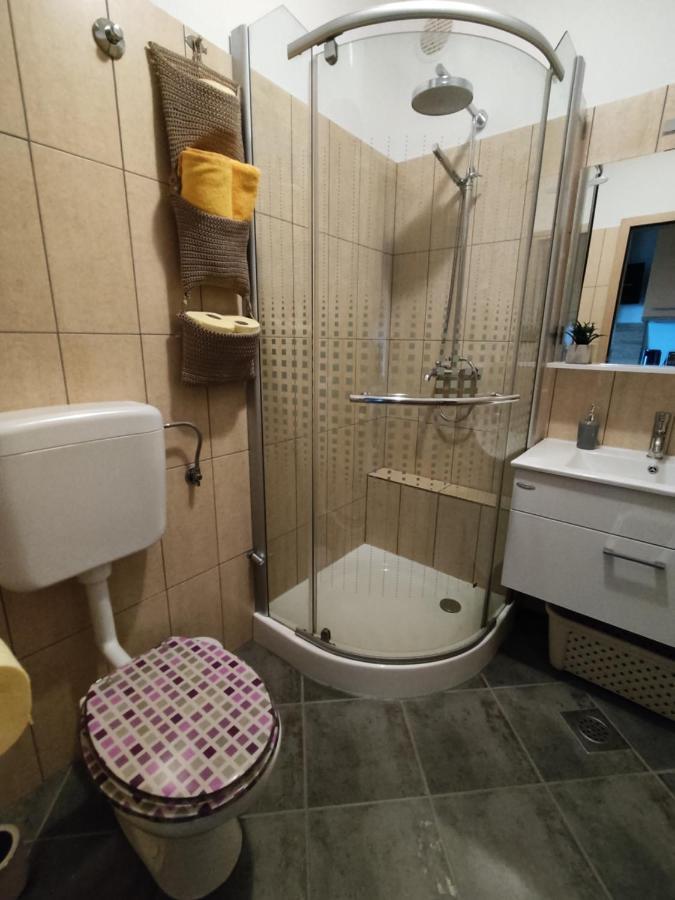 Apartment Rea *