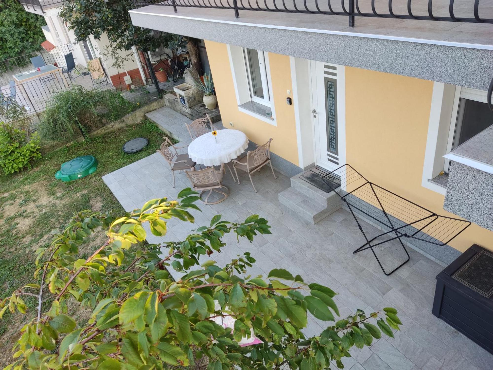 Apartment Rea *